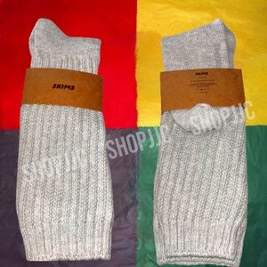 BRAND NEW, SKIMS SOCKS (Sz 6-8US WOMENS)